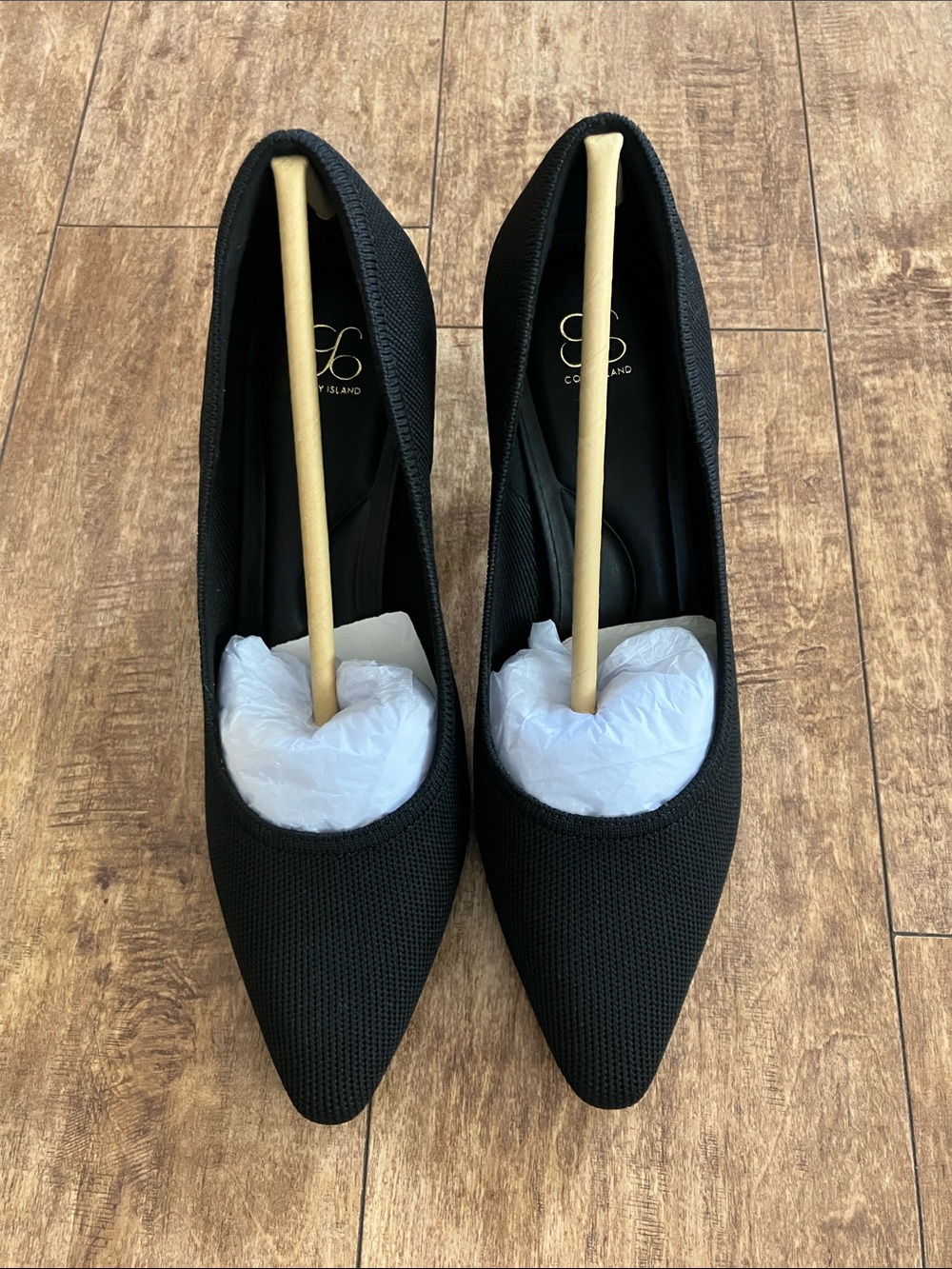 NWT Comfort Knit Pointed Toe Heels Black Pumps